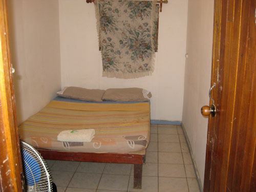 Hostel room Tamarindo
