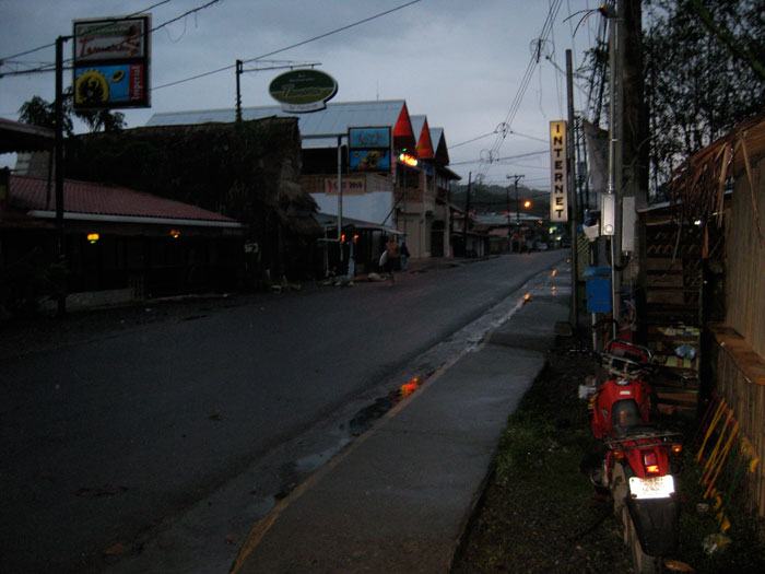 Puerto Veijo streets at 6am