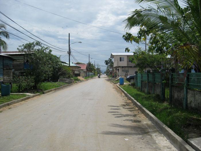 Sleepy side street in Bocas